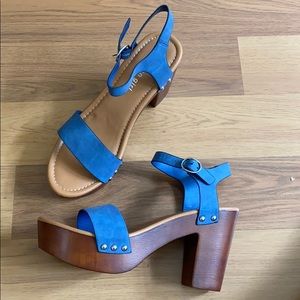Never Worn: Madden Girl Wooden Sandal